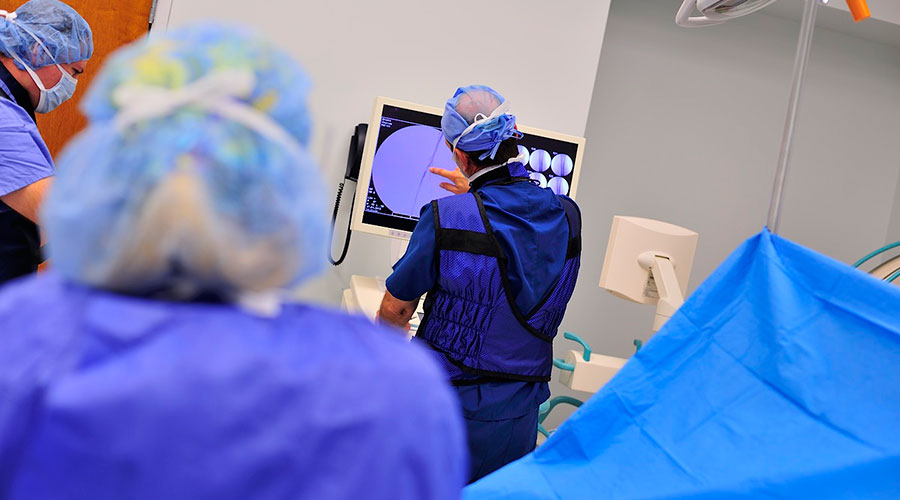 endovascular atherectomy surgery operating room